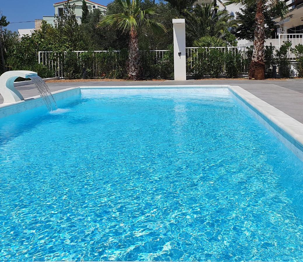 Villa Aquamarine Apartments Novalja Exteriör bild