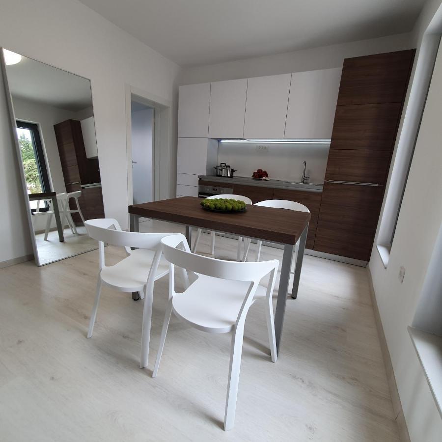 Villa Aquamarine Apartments Novalja Exteriör bild
