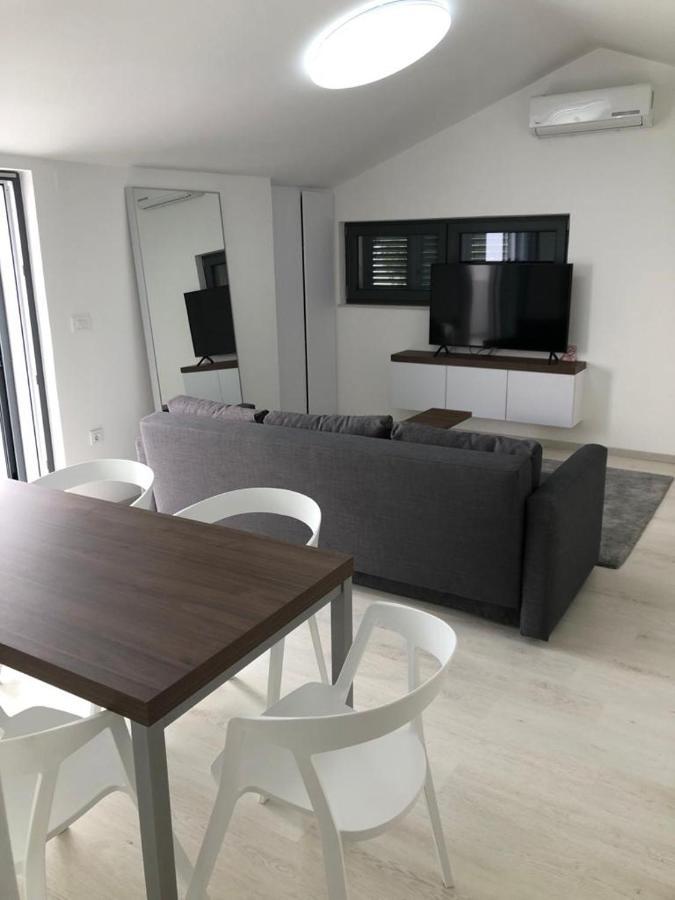 Villa Aquamarine Apartments Novalja Exteriör bild