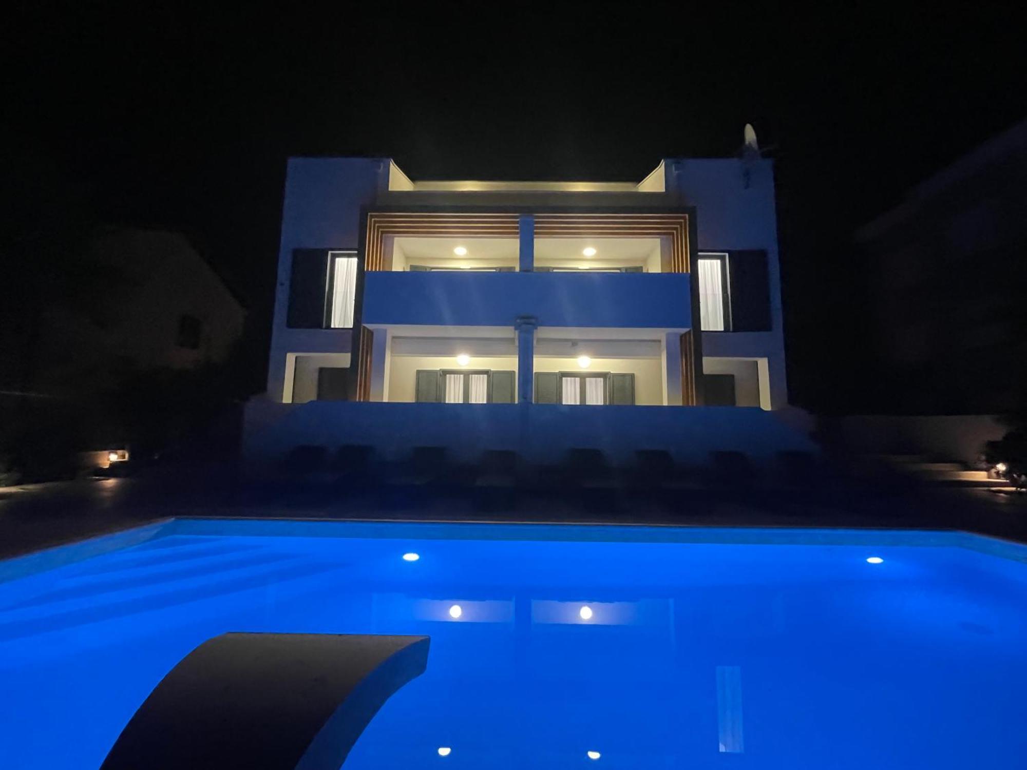 Villa Aquamarine Apartments Novalja Exteriör bild